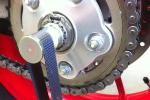 Strap attached around Hub Spindle (for Single sided swing arm bikes)